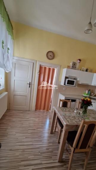 TOP cena - 3-izbový byt na Krivej v centre mesta