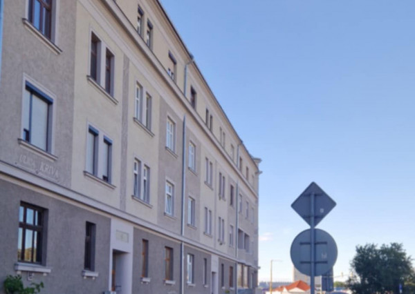 Lukratívny 2-izbový byt na Krivej v centre mesta